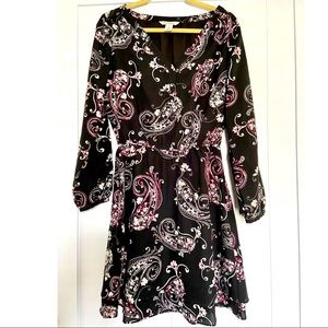 WHBM Paisley Print Long Sleeve V Neck Dress Size 4